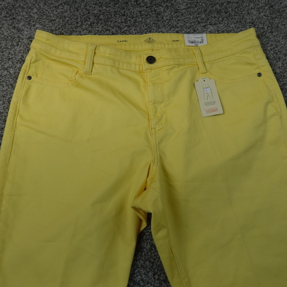NEW St Johns Bay Pants Womens 20W Yellow Denim Jeans Capri Mid Rise Stretch Flex